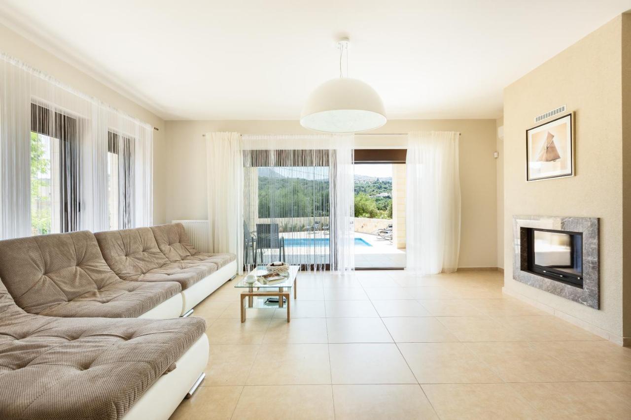 Eudora Luxury Stone Villa Almirida Exterior foto