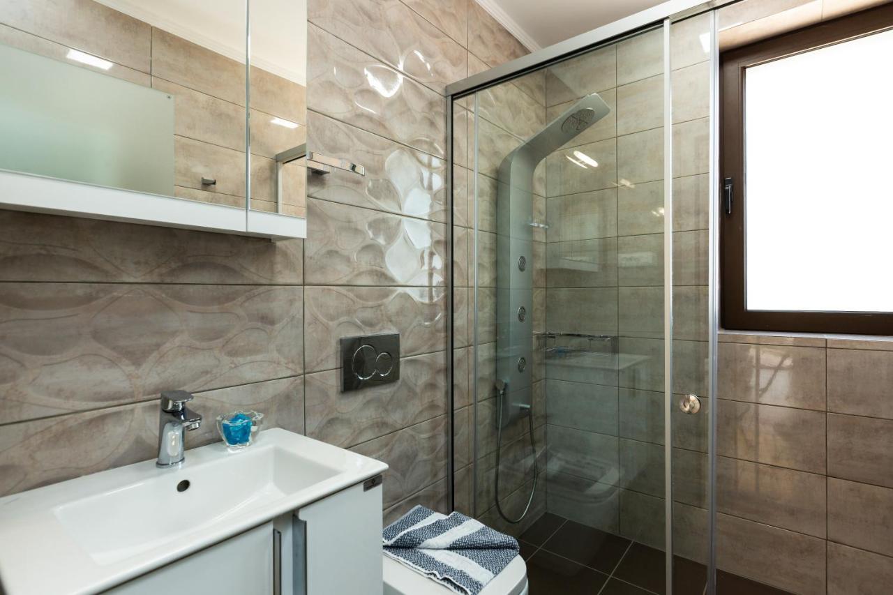 Eudora Luxury Stone Villa Almirida Exterior foto